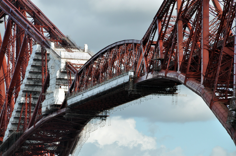 Illustration for article titled 21 Views Of Workers Struggling With Megastructures
